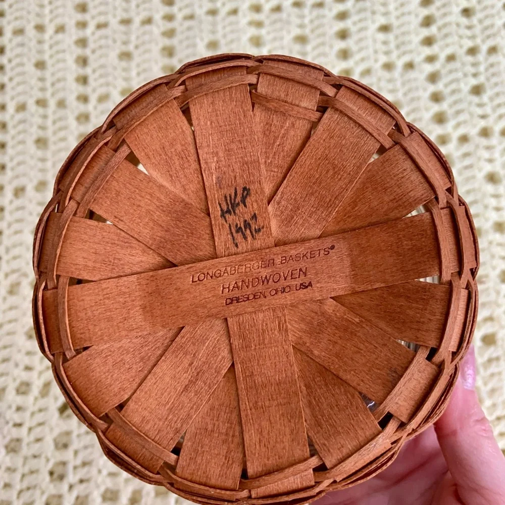 Longaberger 1992 Hand Woven Discovery Basket
